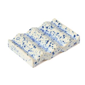 wit blauw gespikkeld keramiek zeepbakje met zigzagprofiel