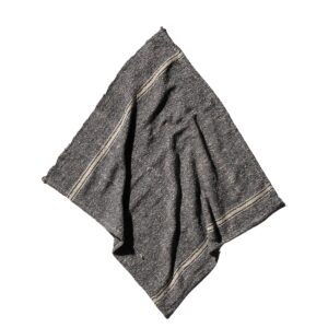 handdoek PUEBCO grijs met wit streep van recycled stof