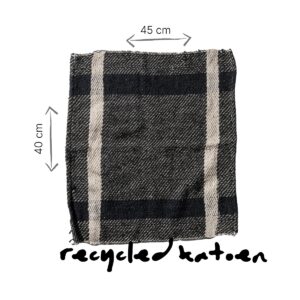 handdoek PUEBCO zwart met zwart/wit ruit van recycled stof met maatvoering 40cm x 45cm
