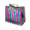 Puebco tas met groen en roze strepen gemaakt van 100% gerecycled plastic
