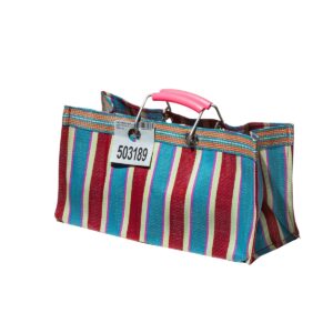 PUEBCO langwerpige tas met rood blauw strepen gemaakt van 100% gerecycled plastic