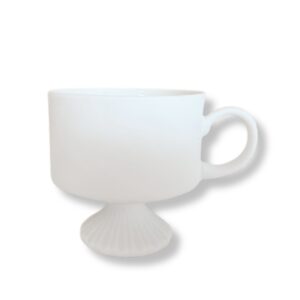 Porseleinen kopje met ribbel voetje | Straal Servies