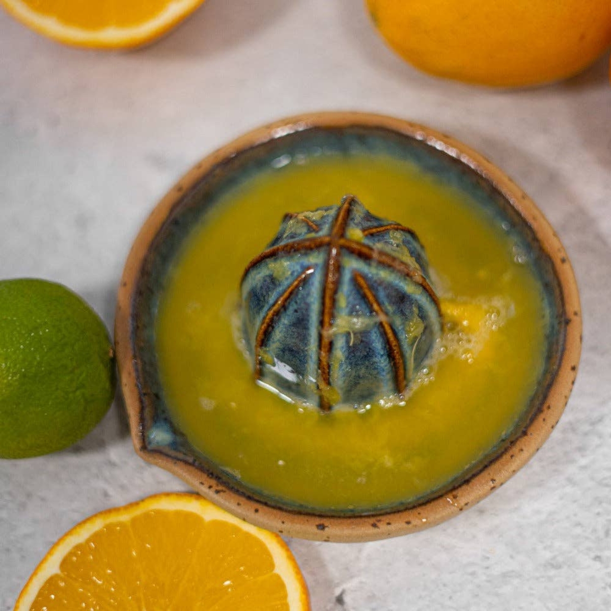 Citruspers blauw keramiek | handgemaakt - Afbeelding 4